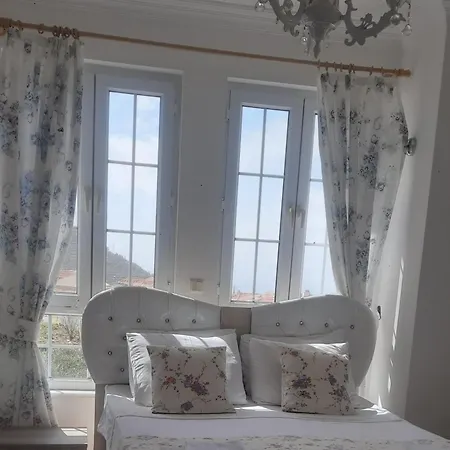 La Casa De Oludeniz, * Φετιγιέ